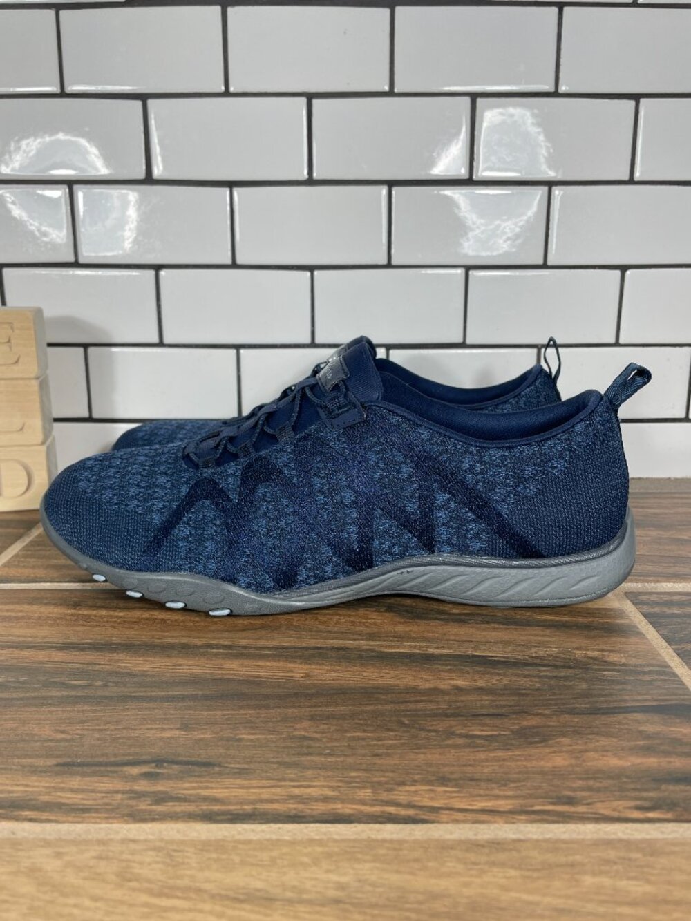 Skechers Breathe Easy Infi Knity Shoes Womens Size 9 Wide Navy Walking Sneakers